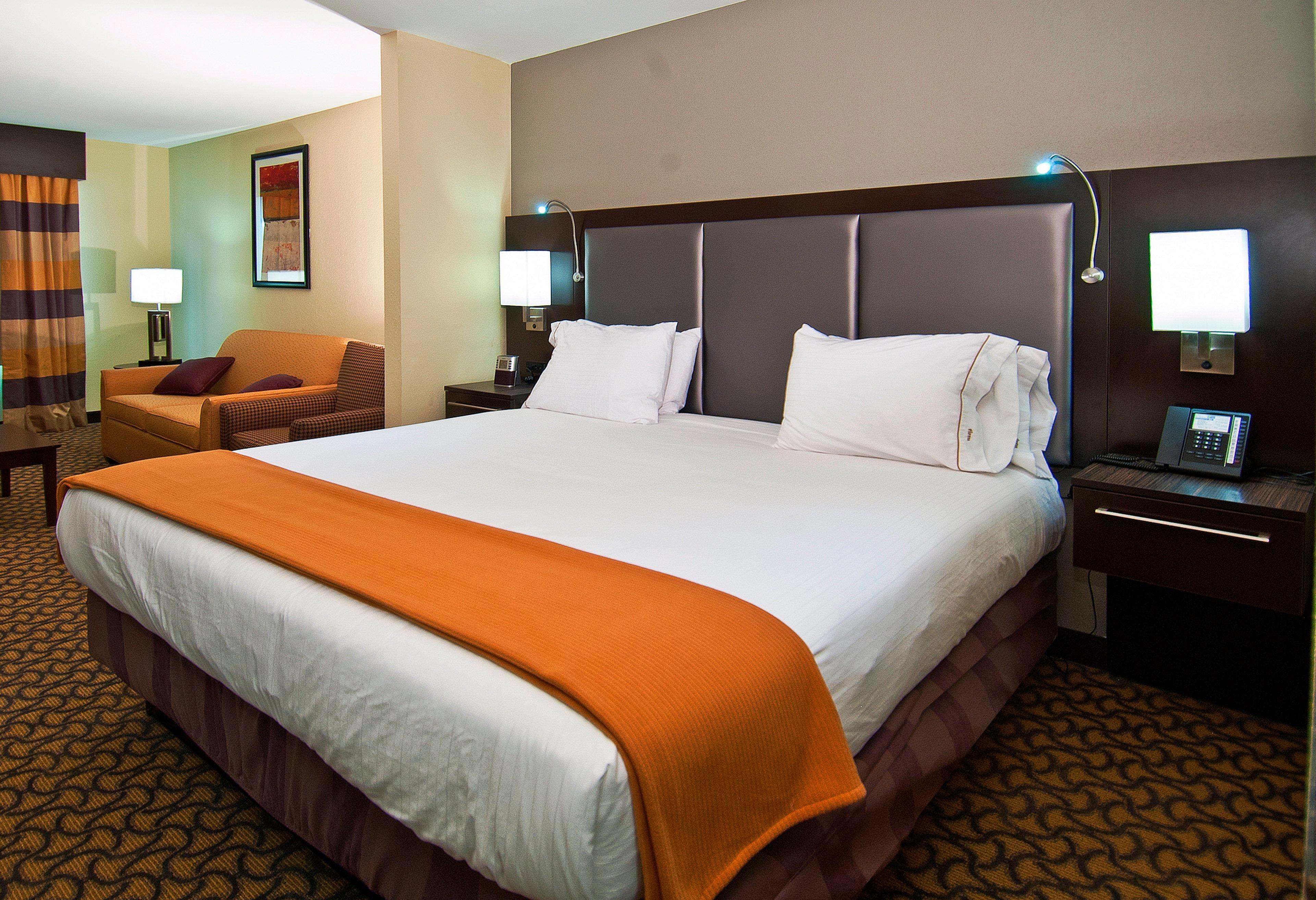 Holiday Inn Express & Suites Jackson/Pearl International Airport Buitenkant foto