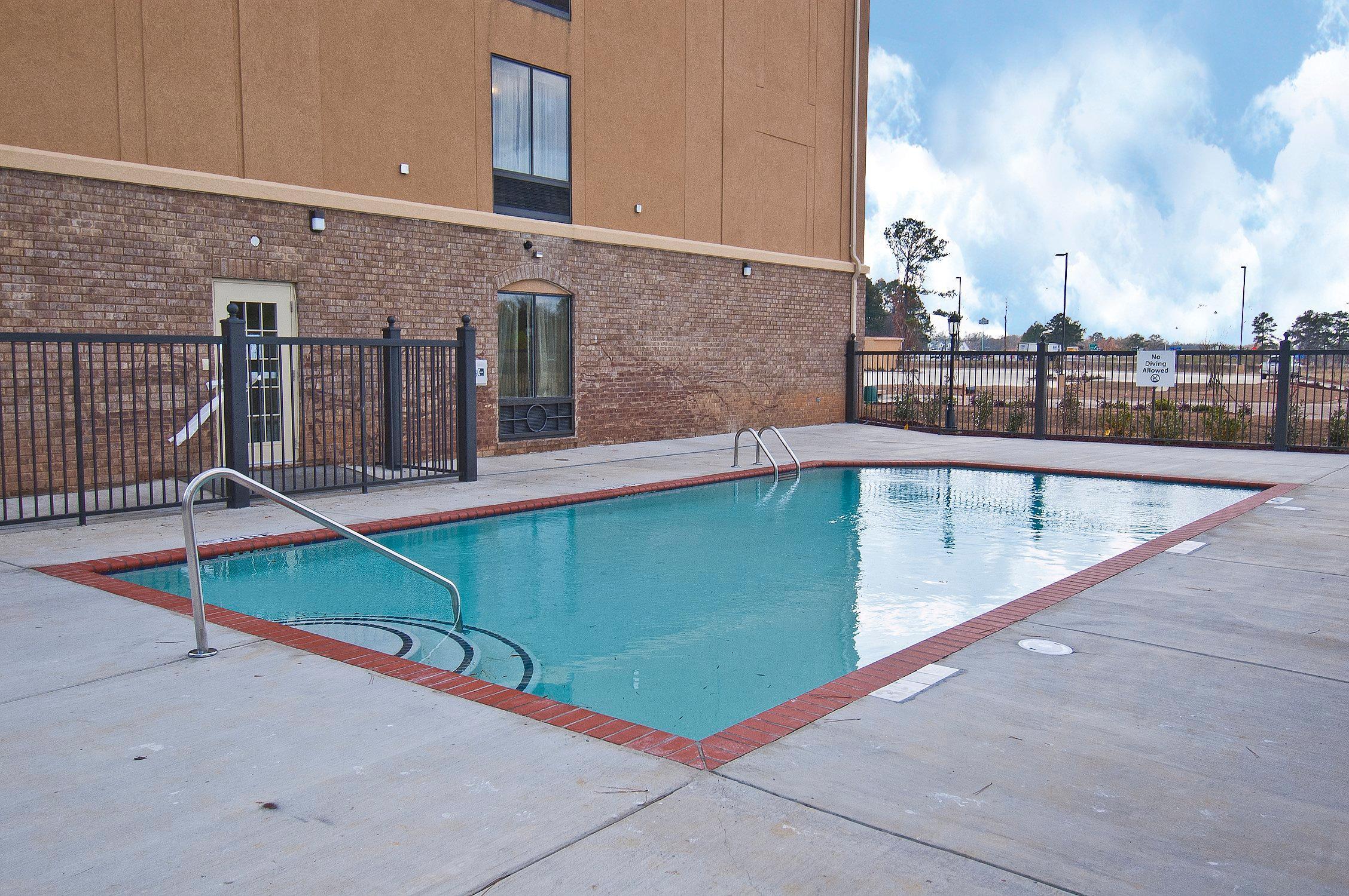 Holiday Inn Express & Suites Jackson/Pearl International Airport Buitenkant foto